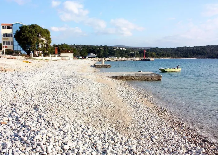 Family Friendly House With A Swimming Pool Burnji, - 21068 Сasa de vacaciones Primošten