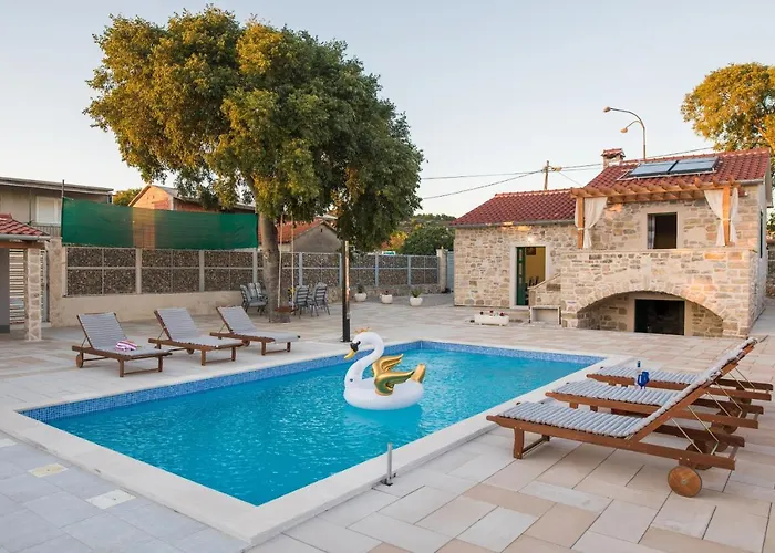 Family Friendly House With A Swimming Pool Burnji, - 21068 * Primošten