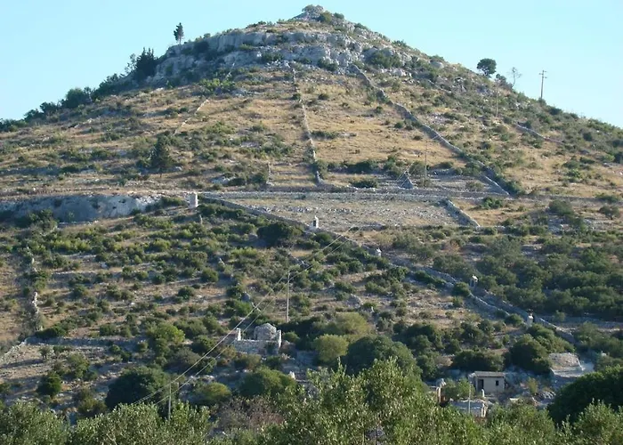 בית נופש Family Friendly House With A Swimming Pool Burnji, - 21068