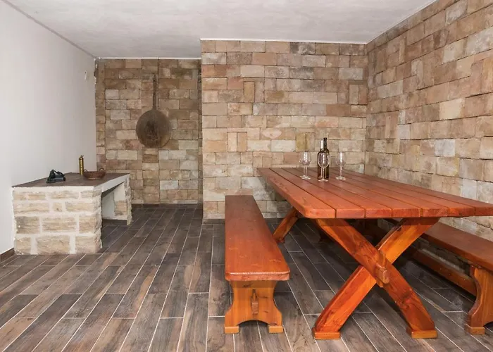 Family Friendly House With A Swimming Pool Burnji, - 21068 Сasa de vacaciones *